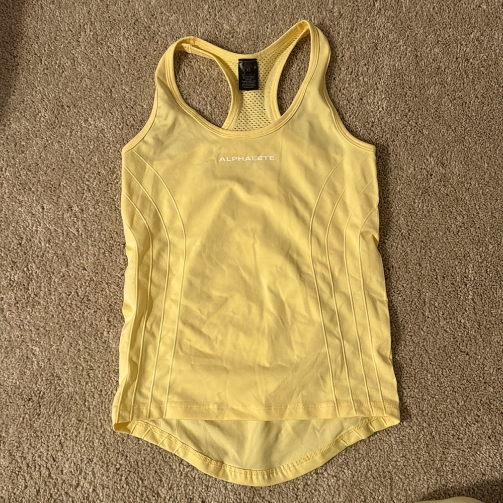 Og Alphalete Lemonade 🍋 tank 😍😍😍